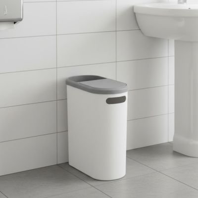 Poubelle salle de bain