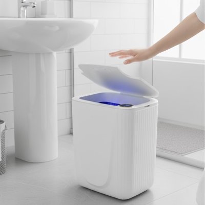 Poubelle salle de bain
