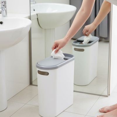 Poubelle salle de bain